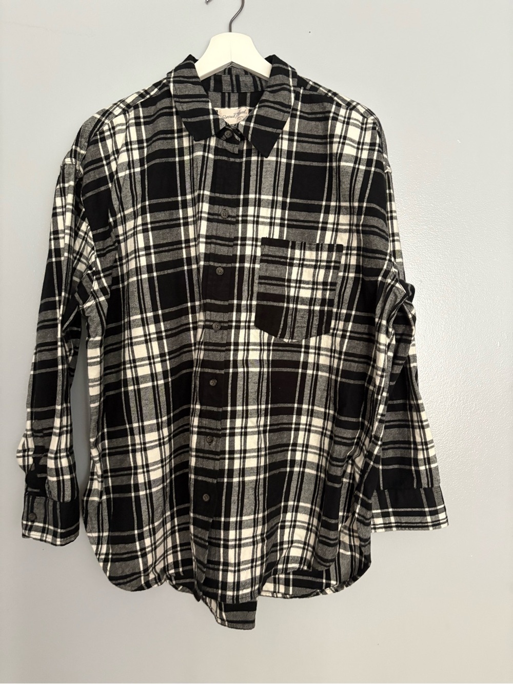 Universal Thread Black White Plaid Button-Down Shirt
